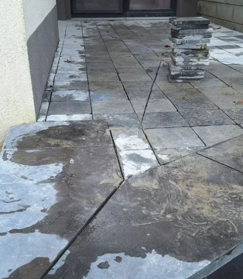 Aménagement extérieur haut de gamme avec terrasse à Namur